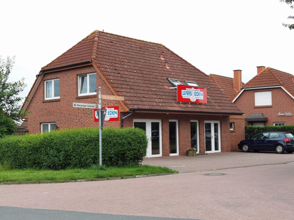 Schaake Hooksiel - Charmante Reetdachwohnung & Kostenfreier Parkplatz Extérieur photo